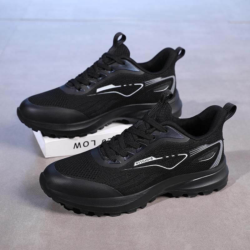 Foreign trade large size men's shoes new fly-woven mesh breathable soft sole lightweight shock-absorbing running shoes men's sports shoes