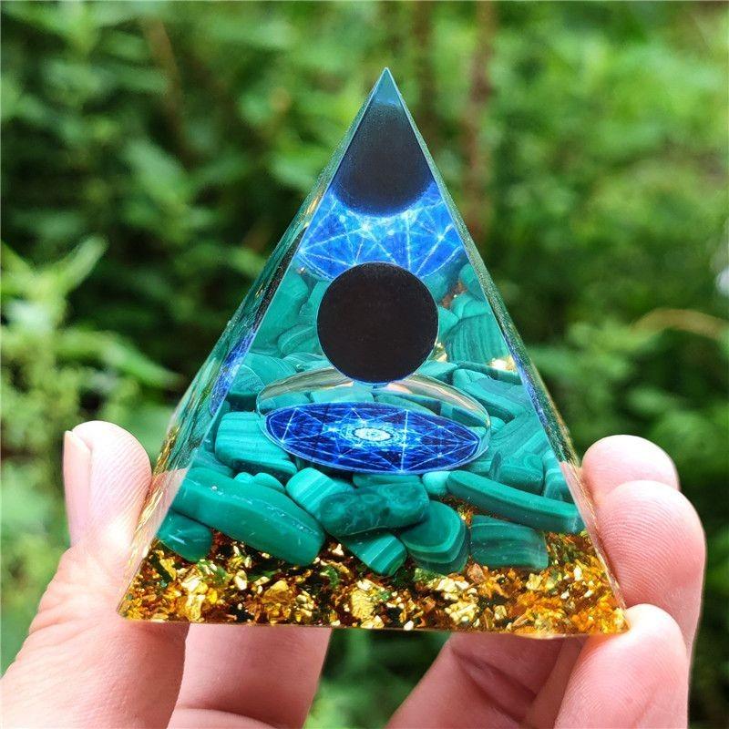 Energy Orgonite Chakra Pyramid Aura Divination Yoga Meditation Ornaments Craft
