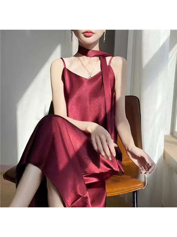 Elegant French V-Neck Spaghetti Strap Satin Dress with Slimming Design
