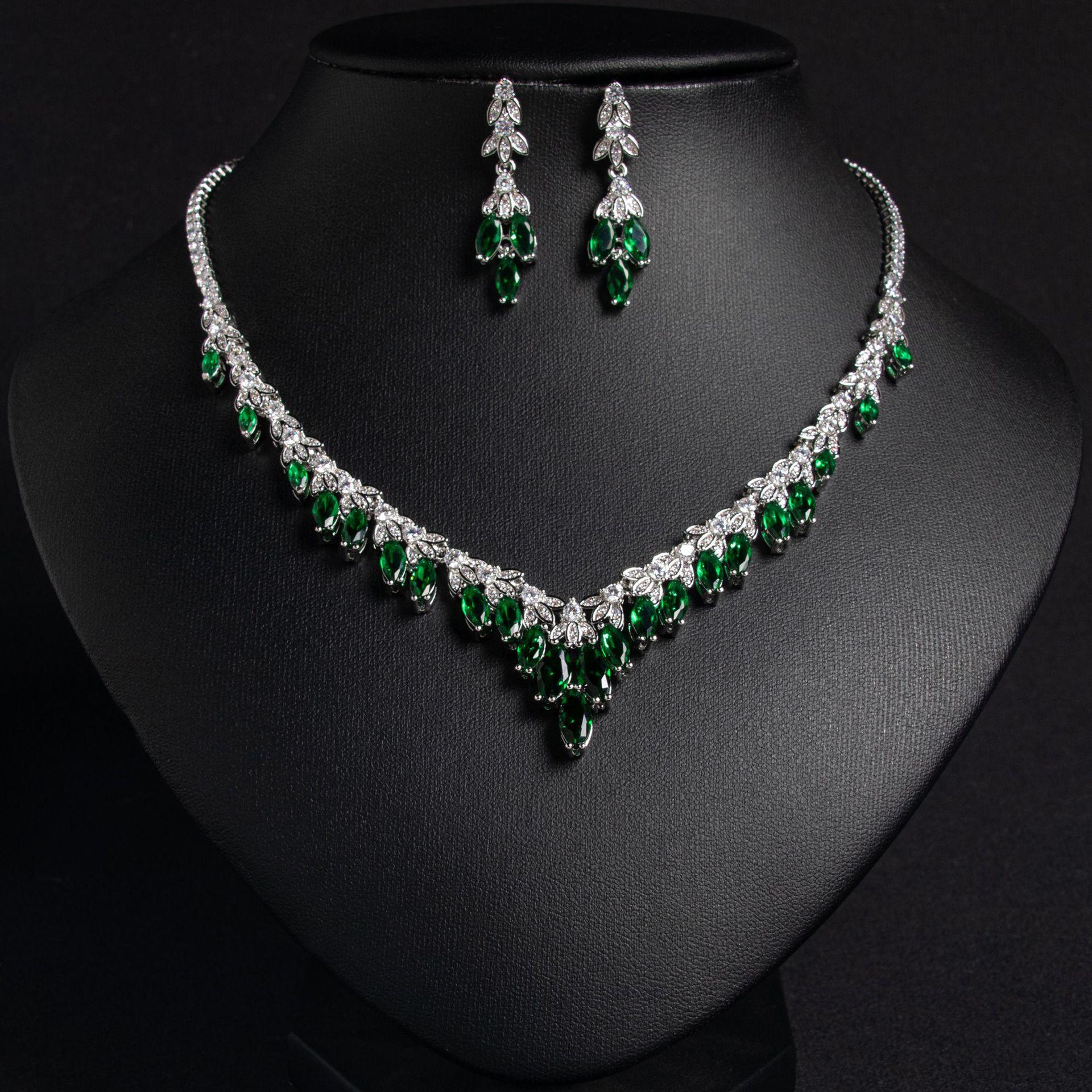 

Simple Luxury Bridal Zircon Set Femininity Necklace Earrings Two-Piece Set Banquet Wedding Dress Accessories зелений
