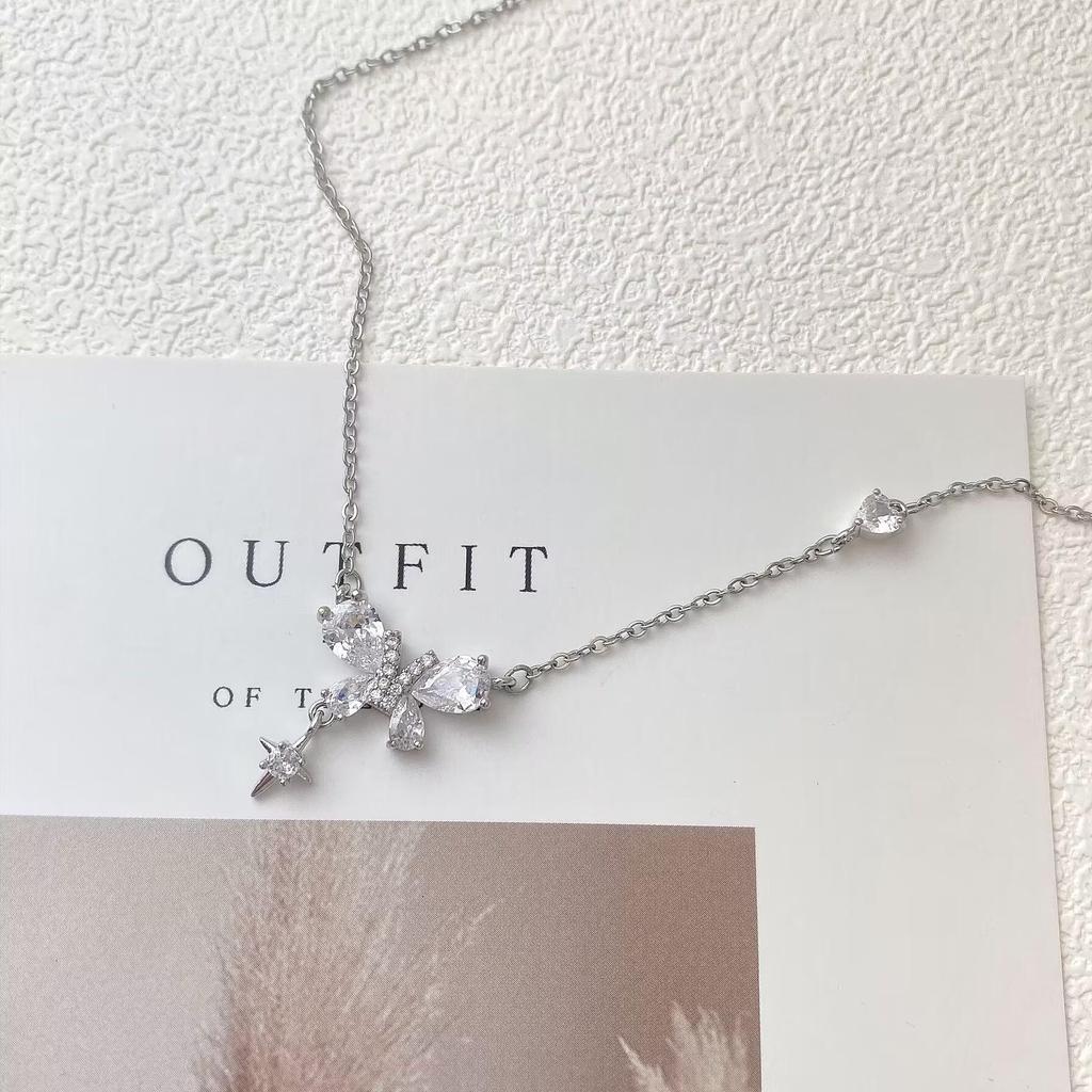 Elegant Forest-Style Butterfly Necklace: Niche Design with Small Cubic Zirconia, Fashionable and Versatile Clavicle Chain for Ladies.