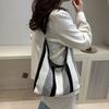 Fashionable 2024 Large Capacity Striped Canvas Tote Handbag For Daily Use