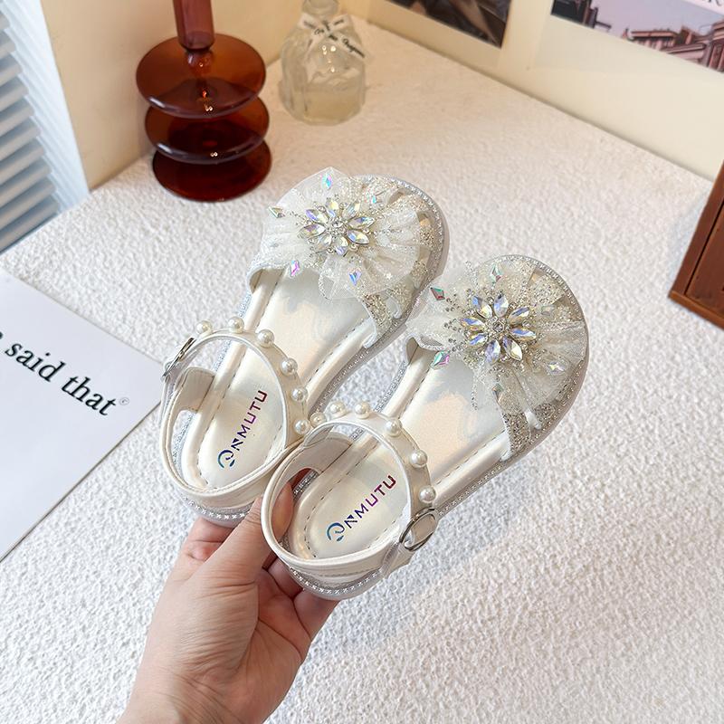 Girls' Sandals New Style Summer Baby Girl Pearl Little Girl Bowknot Soft Bottom Princess Shoes Toe-covering Crystal Shoes