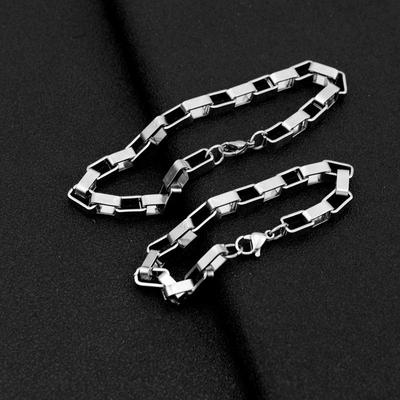 Personalized Titanium Steel Bracelet for Boys: Stylish, Durable Box Chain - Trendy Unisex Design That Doesn't Fade