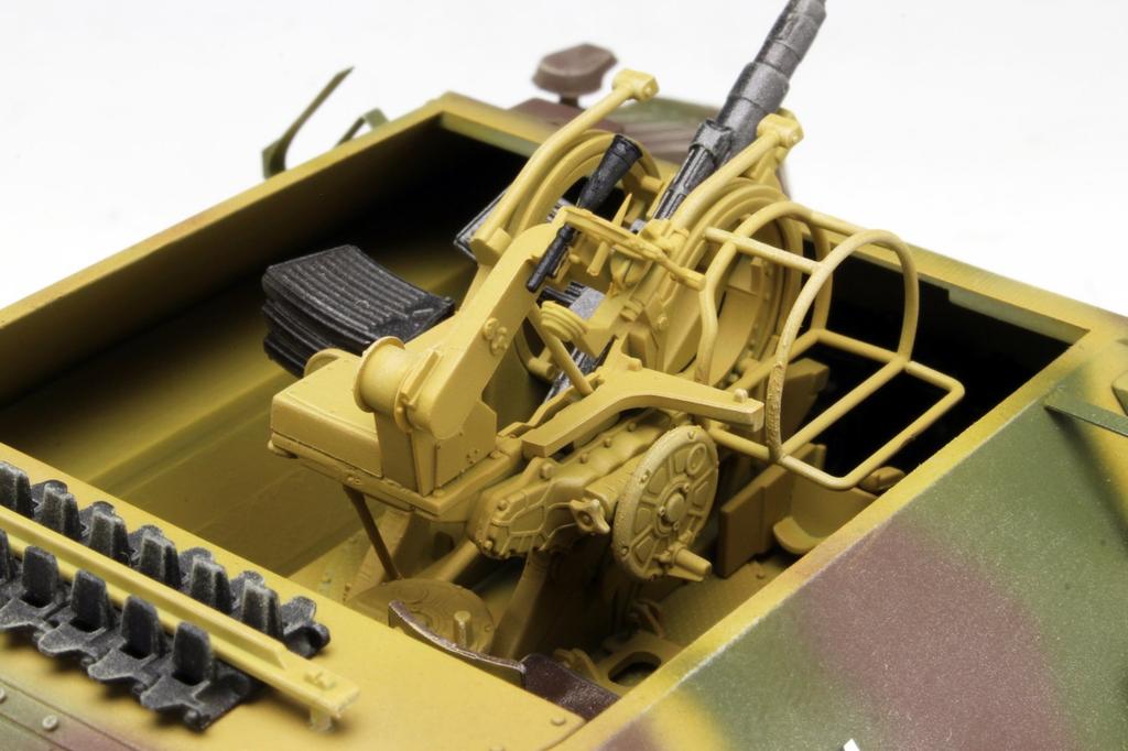 Platz WWII German Tank Destroyer 2cm Flak38 Gun Plastic Model DR6399 1/35 38(t) Anti-Aircraft