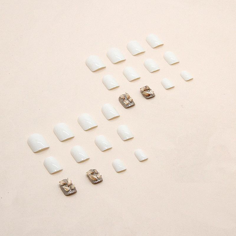 24 Stück Milchweiß Fee Nagelkunst Burst Voll Diamant Champagner Glitzer Diamant Tragen Nagelkunst