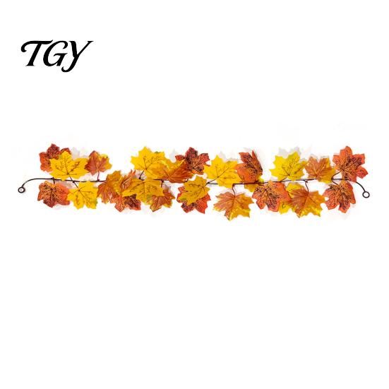 Artificial Plant Decor Fall Maple Leaf Garland, 3.3FT Bendable Autumn Foliage Vine, Theme Props for Thanksgiving Halloween Indoor Outdoor Home Mantle