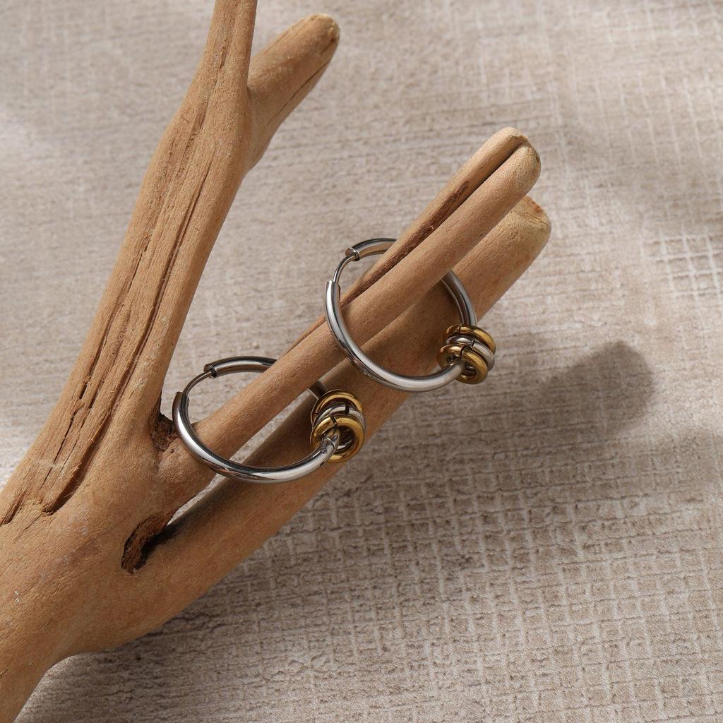 French Versatile 18K Gold Steel Circle Earrings: Non-Fading, Influential Style