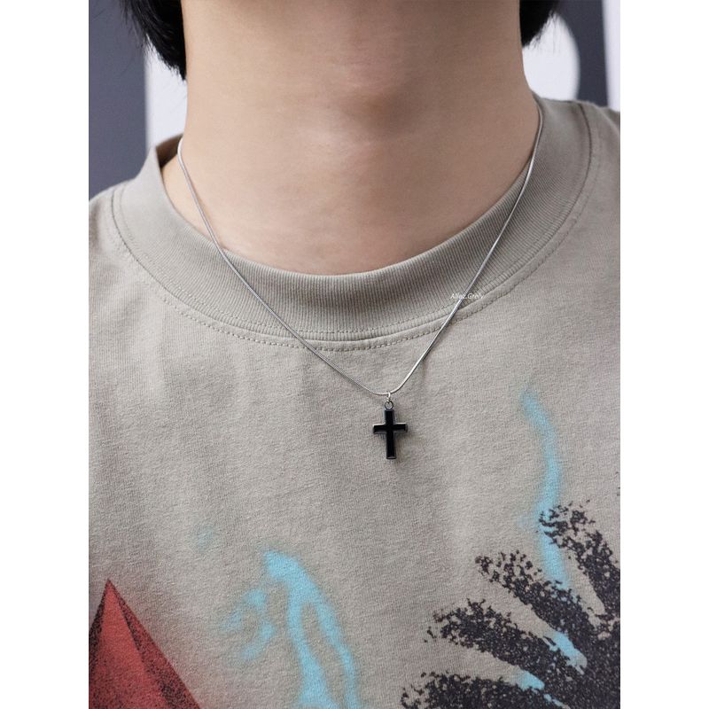 Retro Basic Style Black Cross Necklace Titanium Steel Men and Women Fashion Street Ins Cold Wind Stylish Colorfast Black Small Cross