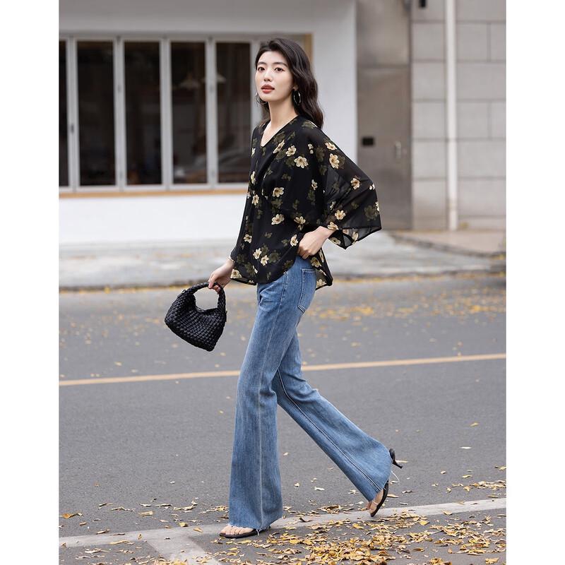 Demana Floral Print Chiffon V-Neck Blouse