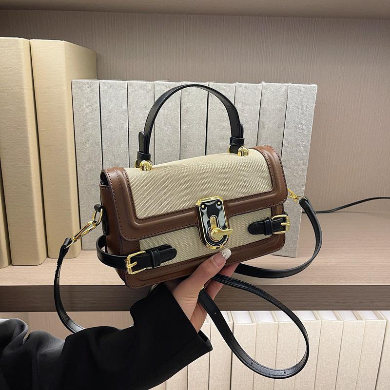 

Нишевая женская мода 2025 Высококачественная текстурированная сумка - Простая и универсальная на плечо/кроссбоди, вечерняя