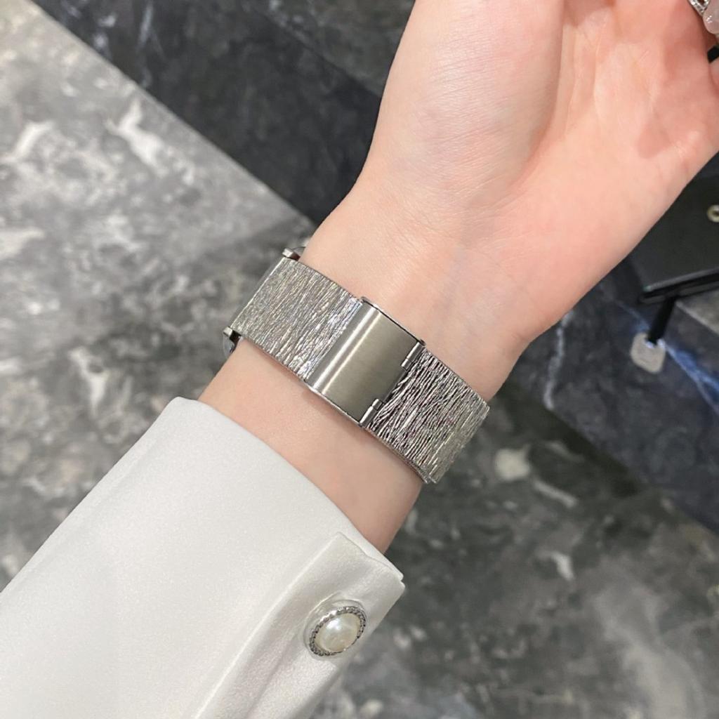 Wave Pattern Steel Band Stainless Steel Metal Strap for Apple Watch iWatch 12 11 10 Series Silver 38/40/41/42/44/45/46/49mm