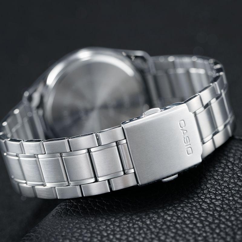 Casio STANDARD Series Simple Fashion Casual Style Quartz Pointer Trend Business Three Plate Six Eyes Quartz Movement Stainless Steel MTP-1375D-7AVDF