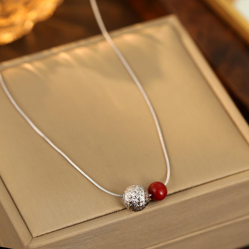 Dropshipping Silver Broken Ice Red Cinnabar Necklace for Women with Light Luxury Simple Sweater Chain