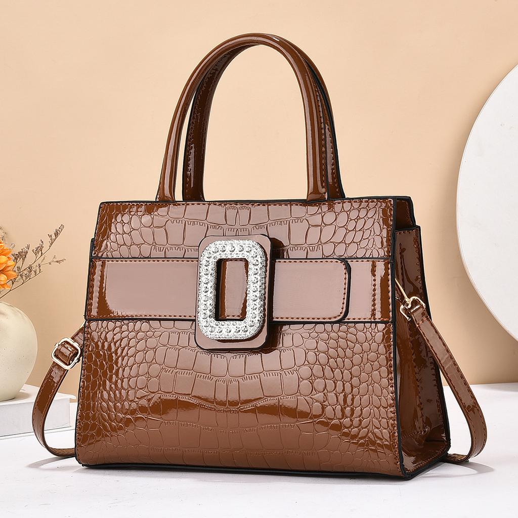 Large Capacity Women's Crossbody Bag High-quality Handbag Commuter Shoulder Bag Trendy Bright Leather Hardness Zipper Closure
