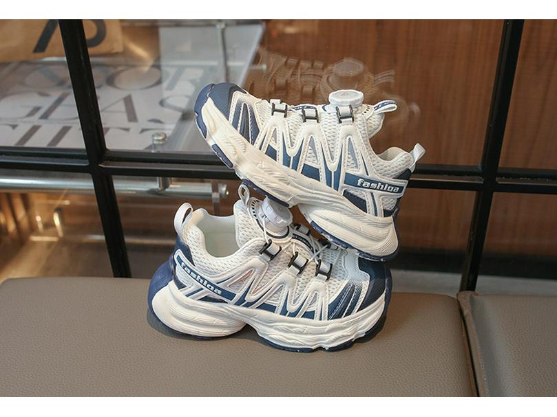 Zapatillas de Running de Malla Transpirables Deportivas para Niños y Niñas Coreanas Tendencia Primavera 2026 con Hebilla Giratoria