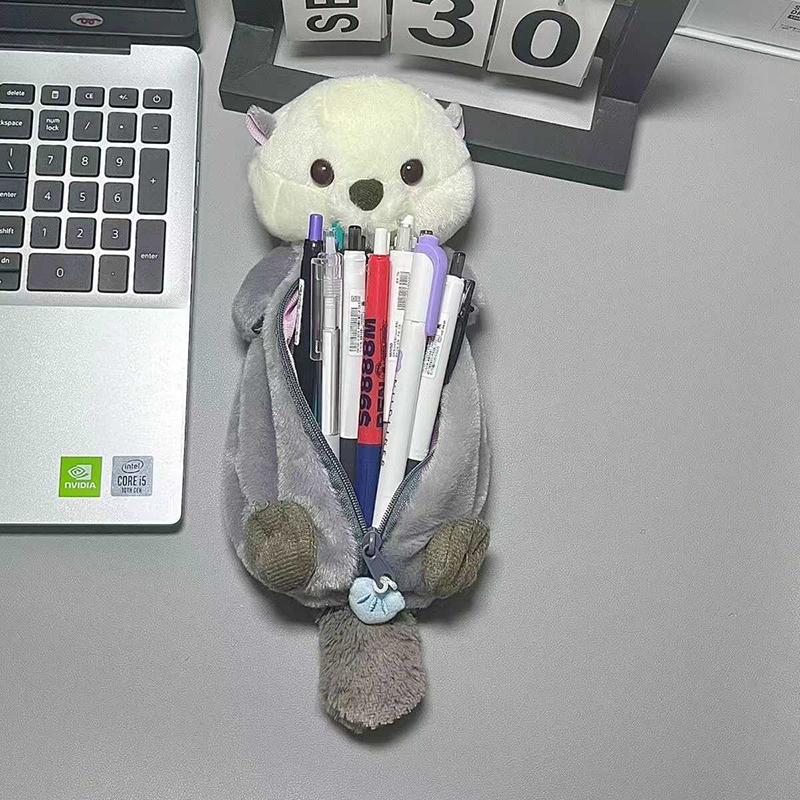 1 st Kreativ Sjöutter Plyschdocka Pennfodral Ins Högattraktiv Pennhållare Söt Pennpåse Skolmaterial Skrivmaterial