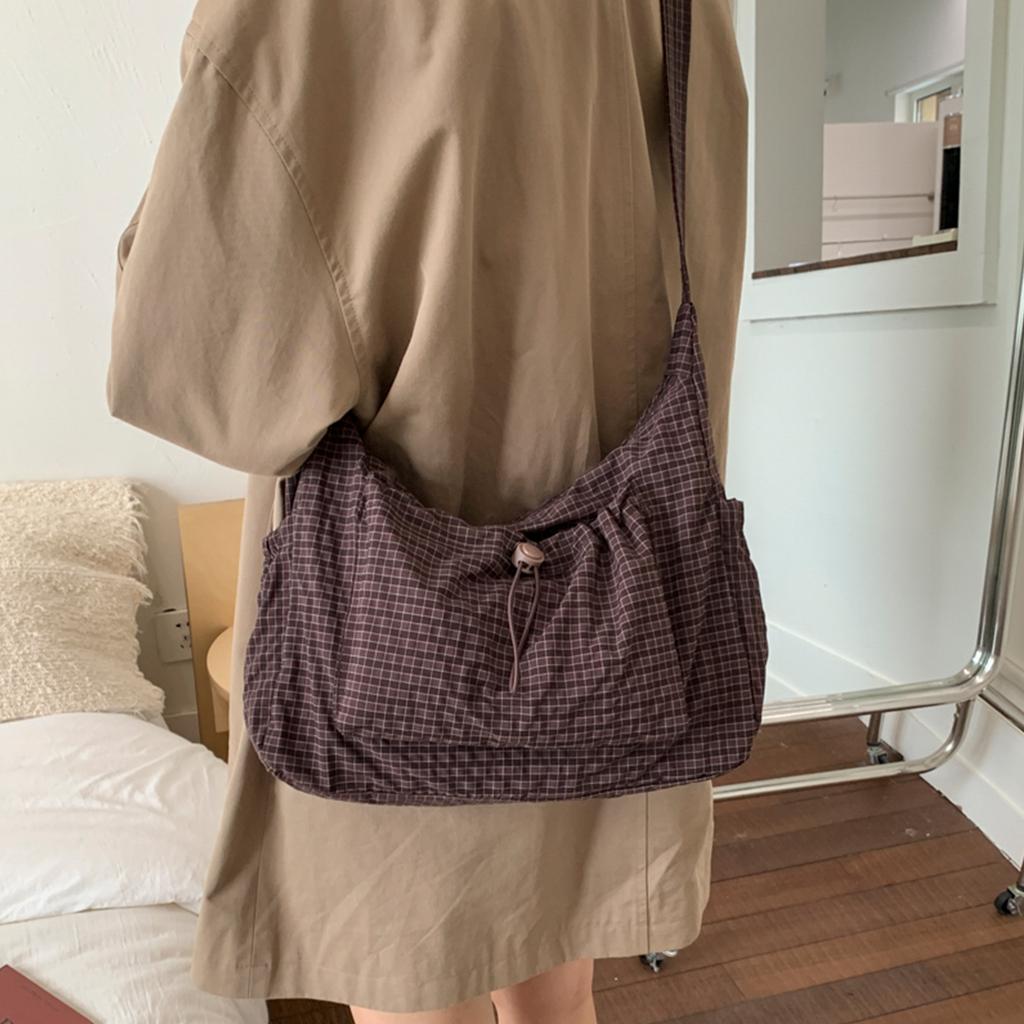 Women Checkered Sling Bag Nylon Drawstring Crossbody Bag Pleated Shoulder Bag Shopping Date Retro Casual Women's Handbag