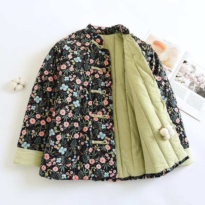 

Зимняя женская утолщенная хлопковая одежда в китайском ретро-стиле, теплая хлопковая одежда для мамы, застежка-диск, хлопковая куртка ручной работы с цветочным принтом XXL size (160-90 kg)