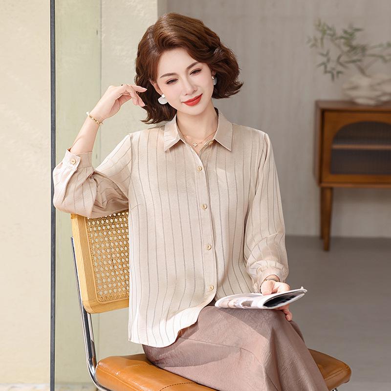 Stylish Striped Seven-Sleeve Blouse for Middle-Aged Moms - Trendy, Slimming Cardigan Shirt