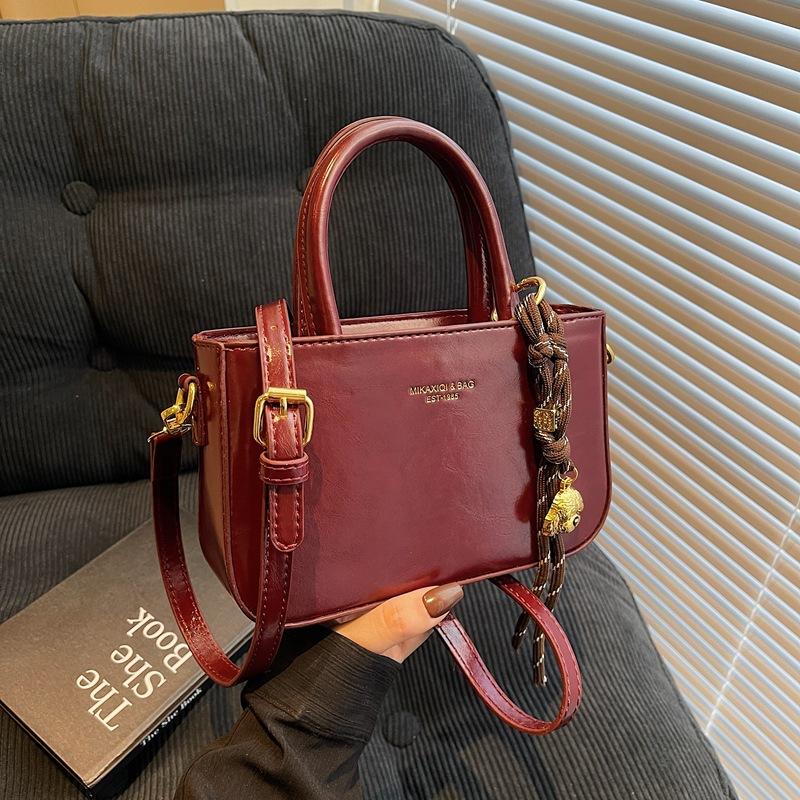 Popular Fashion Retro Hand Shoulder Bag New Simple Casual Shoulder Oblique Span Small Square Bag