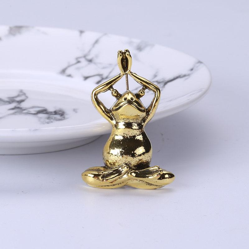 

Брошь в виде ретро-лягушки, простые модные аксессуары, брошь золотой