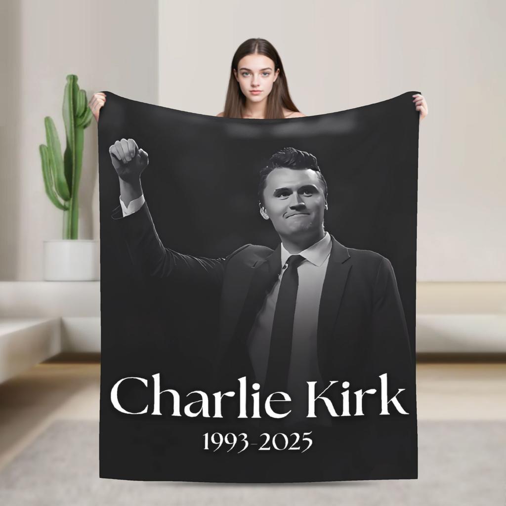 Warme weiche Decken Camping Charlie Kirk Freiheit RIP Überwurfdecke Flanell-Bettüberwurf für draußen Grafische Sofa-Bettdecke