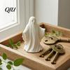 Weißer Geist Dekor 3D Gedruckte Statue Ornament, Lustige Figur, Minimalistisches Falten Schreibtisch Ornament für Halloween Umhang Skulptur Zuhause Tischplatte