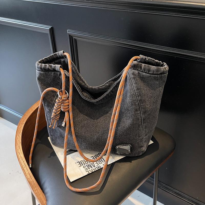 Large capacity denim tote bag women's new casual commuting shoulder bag college student class bag