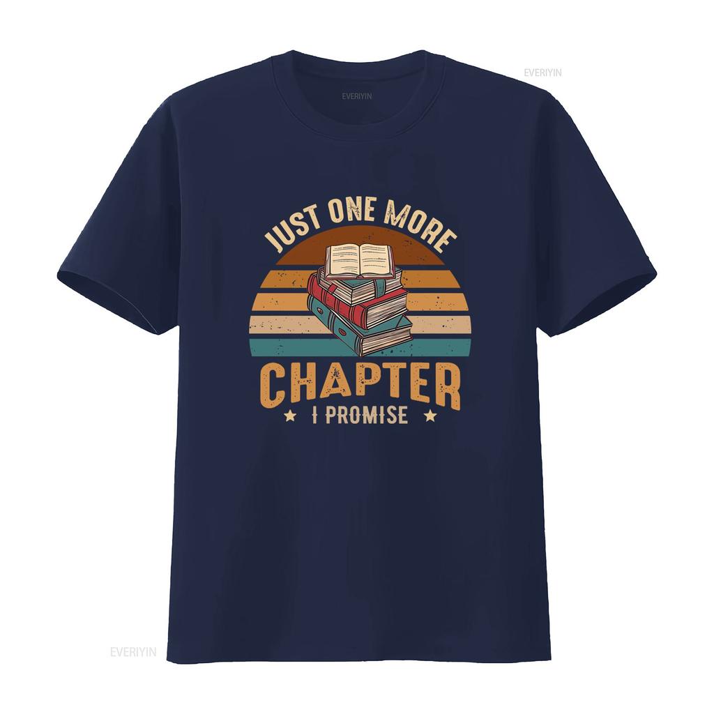 Just One More Chapter T Shirt Retro Stacked Books Design for Book Lovers Reading Enthusiasts vintage Washed graphic homme