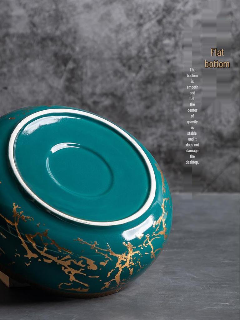 Luxury Gold-Plated Ceramic Ashtray for Home or Office