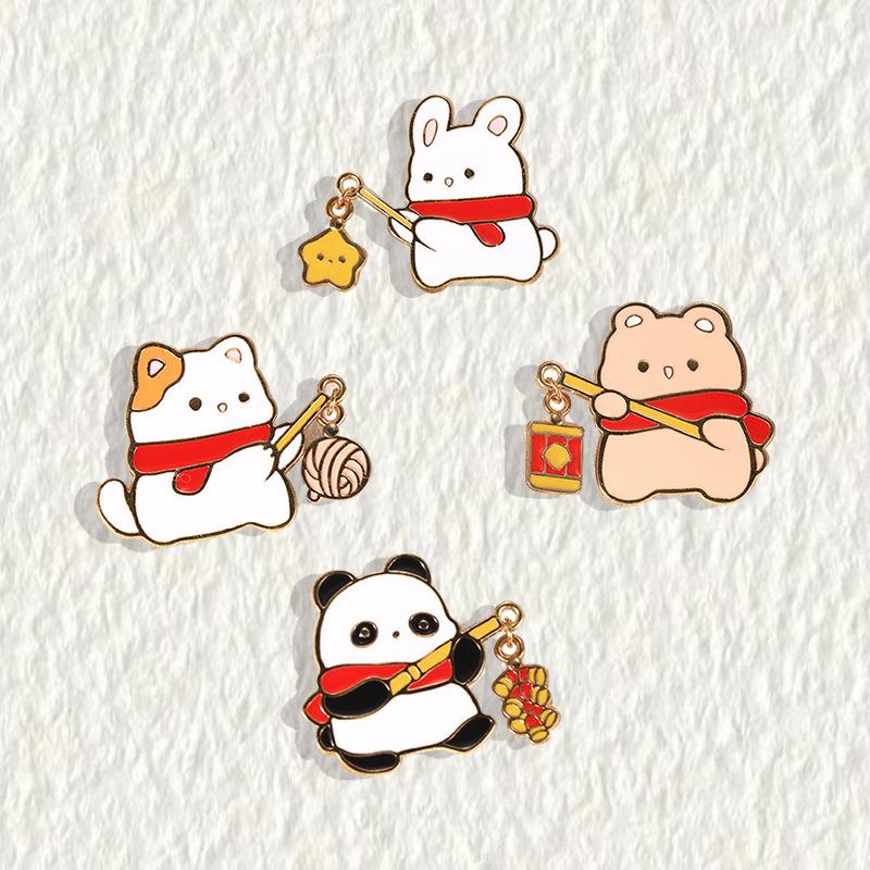 Cartoon Japanese-Style Animal Brooch: Cute Kitten, Rabbit, and Little Fox Metal Badge for Backpack or Clothing Accessory