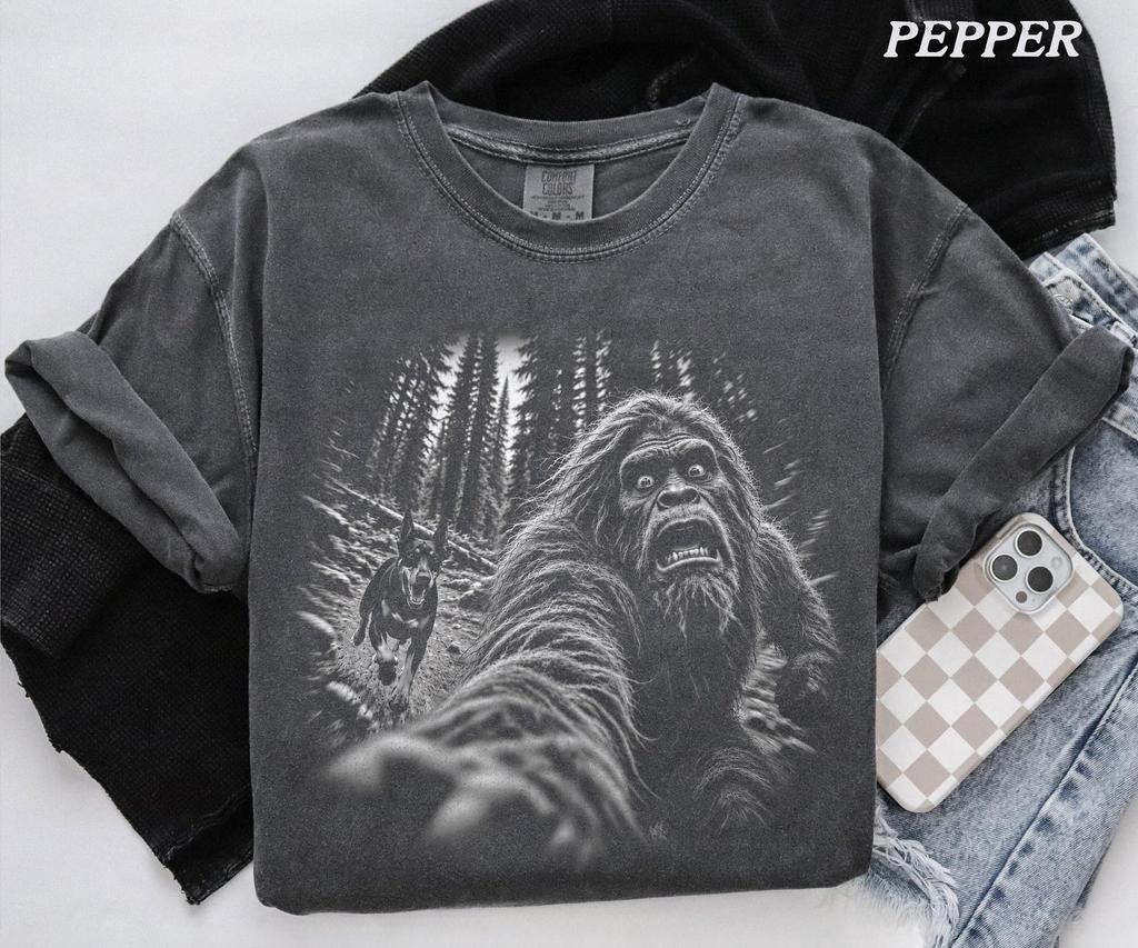 Doberman Pinscher T-Shirt, Funny Bigfoot Selfie Running from Doberman Forest T shirt, Dog Lover Gift, Comfort Colors Shirt