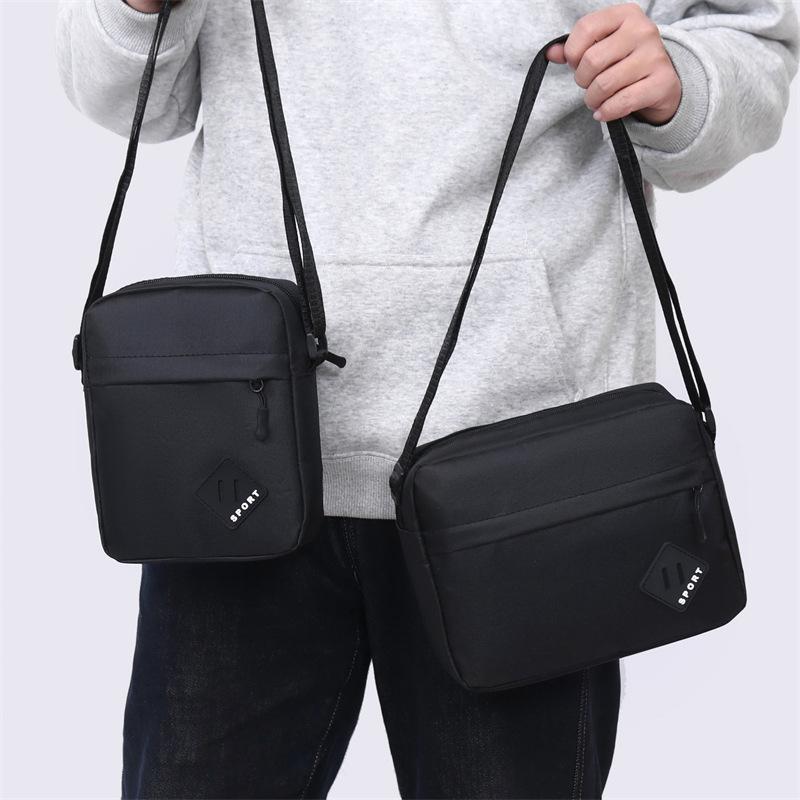 New Lightweight Oxford Cloth Messenger Bag Men's Fashion Simple Shoulder Bag Business Commuting Casual Men's Bag.