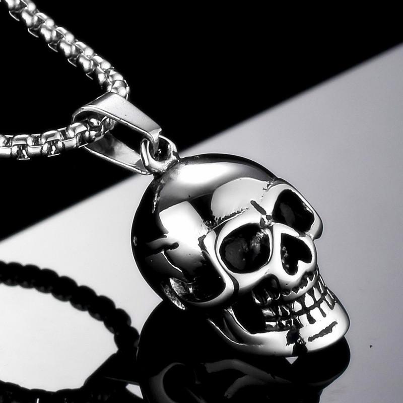 Exaggerated Personality, Oversized Skull Necklace Men'S Fashion Popular Halloween
