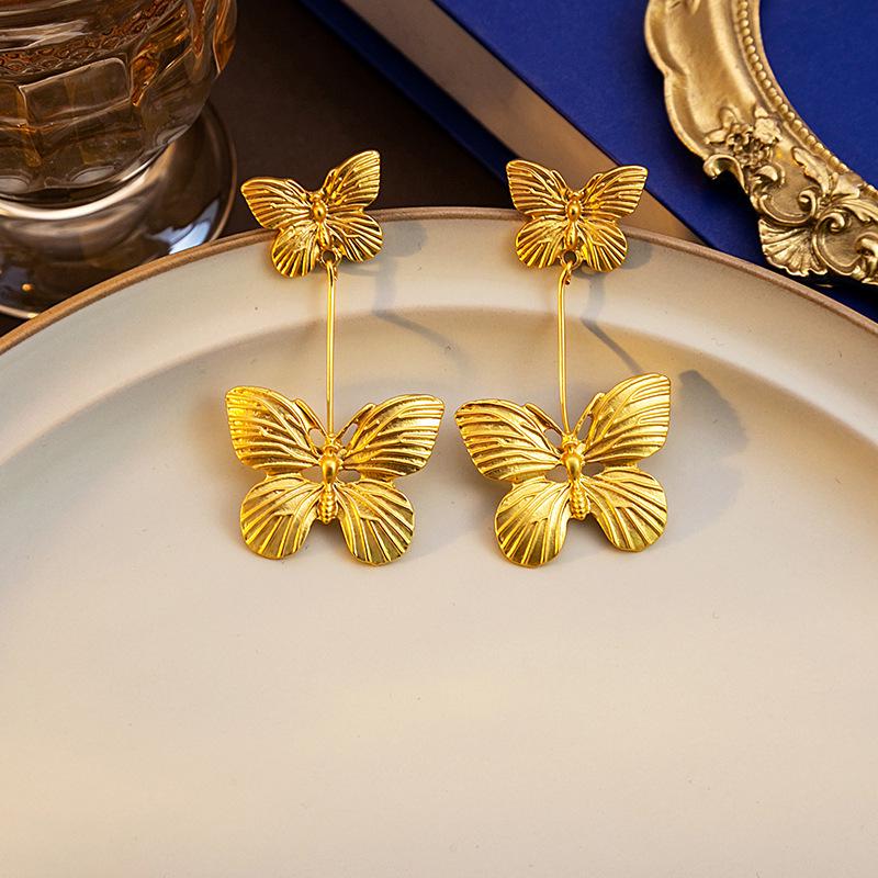 Pendientes Vintage de Estilo de Corte con Pedrería y Esmalte - Exquisita Joyería de Plata 925
