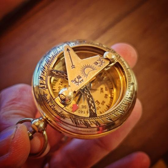 5.08 Cm Polish Brass Compass Sundial Leather Case Marine Travel Gift Wedding, Thanksgiving, Chinese New Year, Christmas, Father, Mother