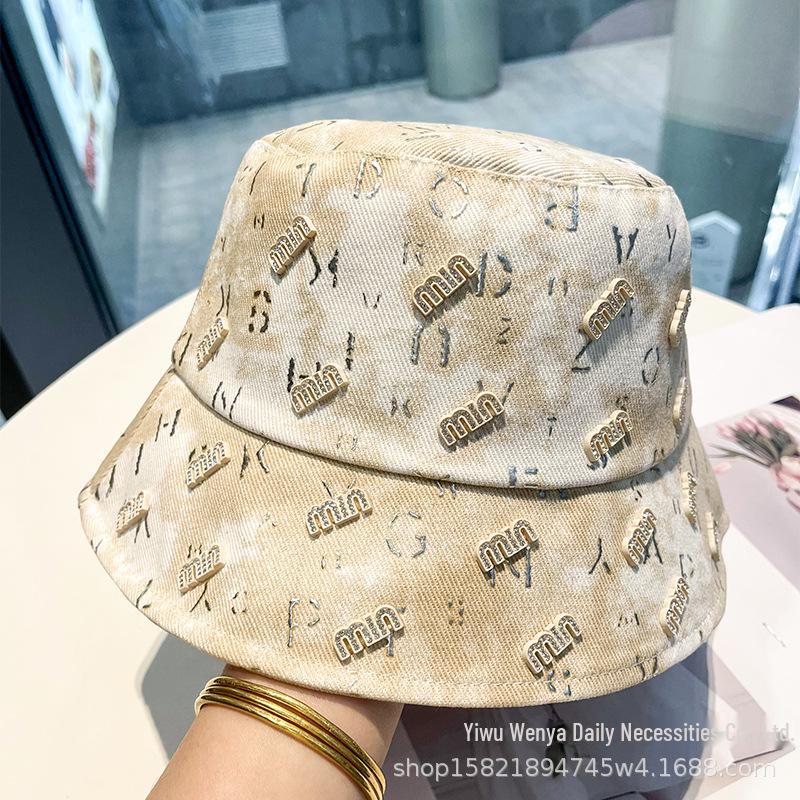 

Женская шляпа от солнца с плоским верхом и принтом в стиле тай-дай со стразами - корейская весенняя мода M (56-58cm)