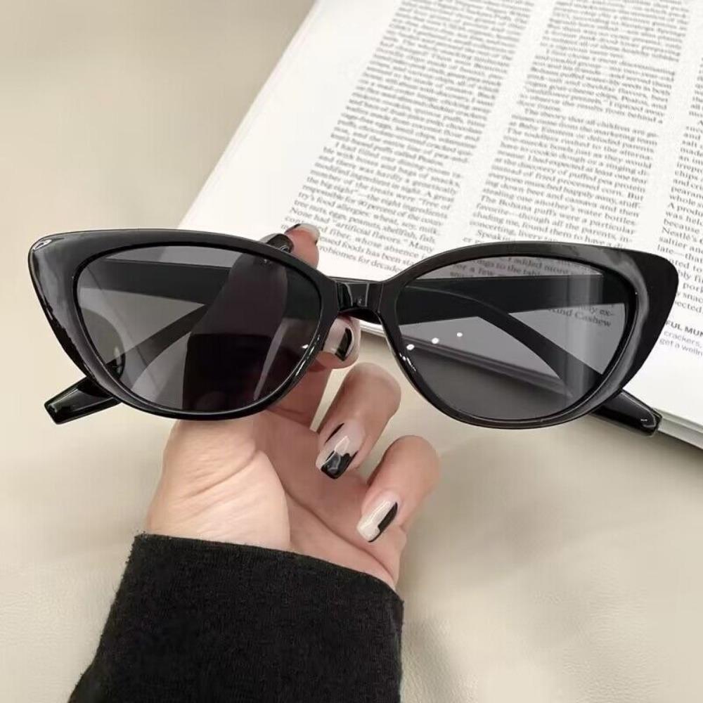 Cat Eye Sunglasses Woman Retro Classic Sun Glasses Female Street Beach Sunglass