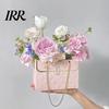 Handtaschenförmige Geschenkbox Blumenpapier mit Metallkette Blumenstrauß Aufbewahrungseimer Kleiner Floristen-Korb Handgefertigte Verpackung für Hochzeitsfeier Valentinstag