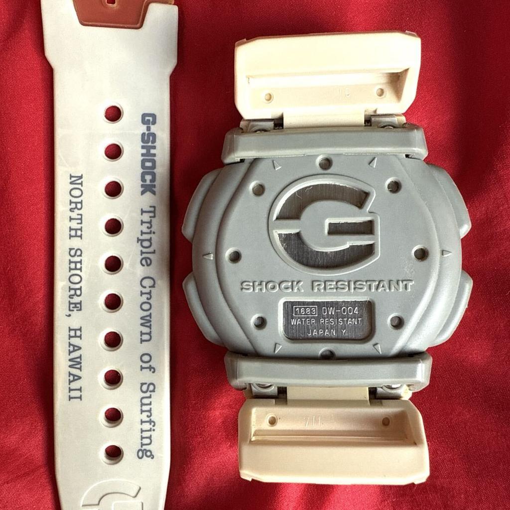 Casio Surfing Triple Crown EL Crown Mark White and G-SHOCK DW-004 Tested