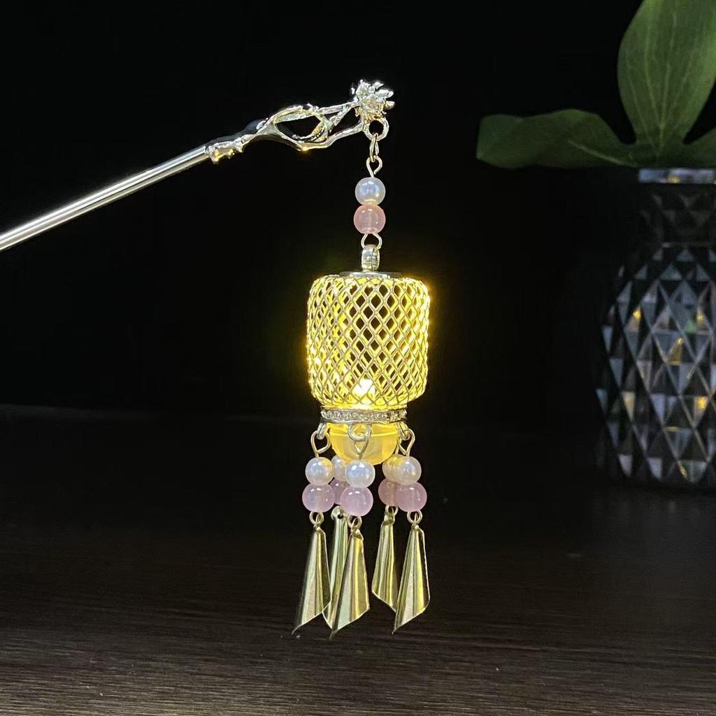 Ancient Style Luminous Hairpin: High-End Alloy Lantern Design for Hanfu Skirts