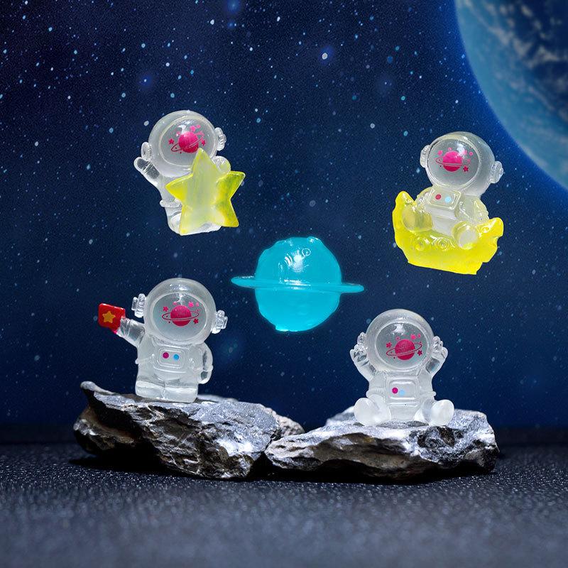 1Pcs Luminous Astronaut Resin Spaceman Figurine Home Decor Glowing Miniature Desktop Home Decoration Accessories
