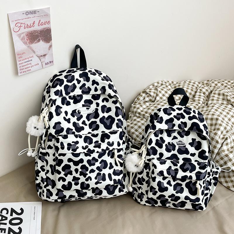 High School Students' Schoolbags Women's New Fashion Leopard Print Large Capacity Backpack Trend Joker Travel Backpack.