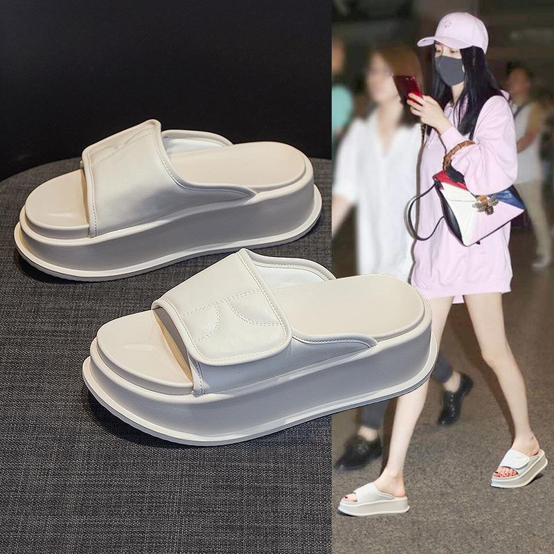 Velcro thick-soled slippers for women to wear in the summer of 2025, the new casual and versatile fashion fish mouth one-word drag trend