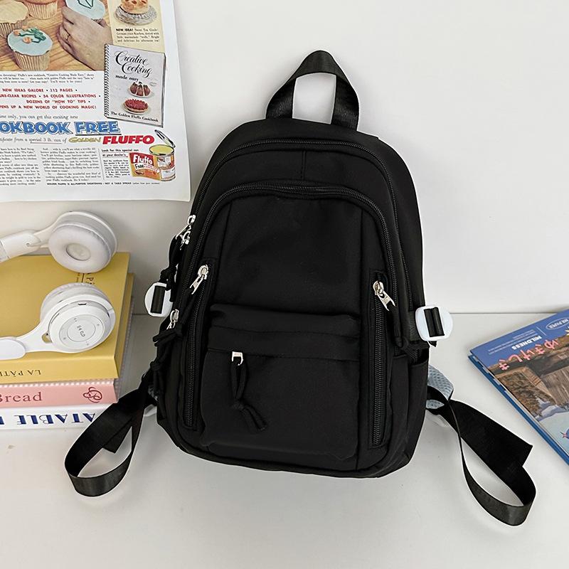 

Простой и универсальный мини-рюкзак для девочек в стиле «девочка»