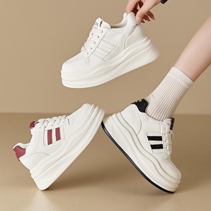 Thick-soled inner height-increasing sports shoes Lightweight women's casual little white shoes women's 2025 new women's shoes Soft soles are not tiri