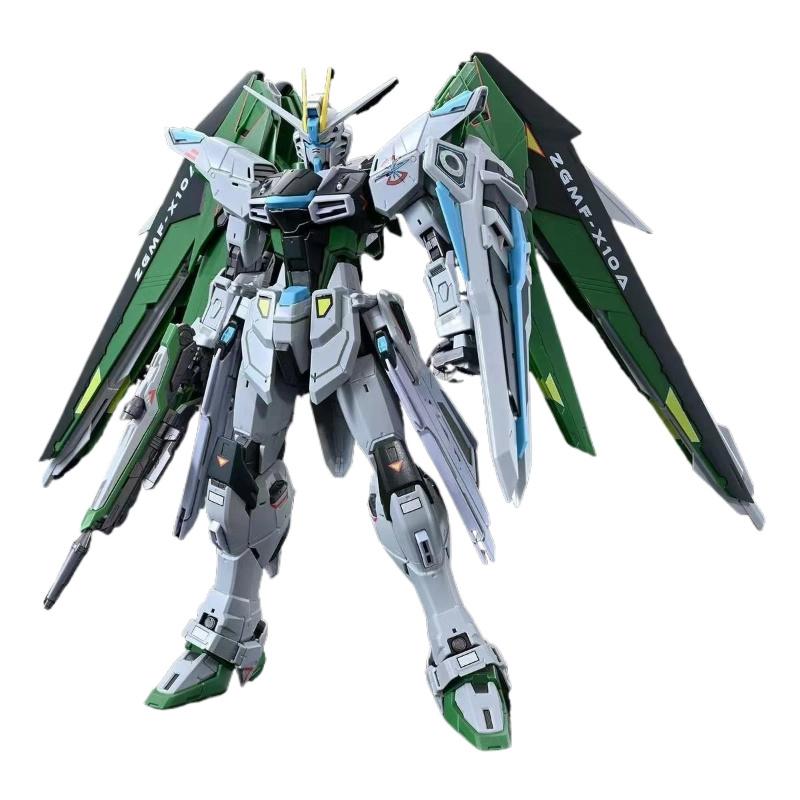 New MG 1/100 Strike Freedom 2.0 White Green Action Figures Assembly Model Kit Desktop Ornament Plastic Toys Boys Collect Gifts