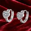 Brincos de Argola Coração com Pedra Zircônia Branca Femininos Fofos Moda Vintage Cor Prata Casamento Para Mulheres
