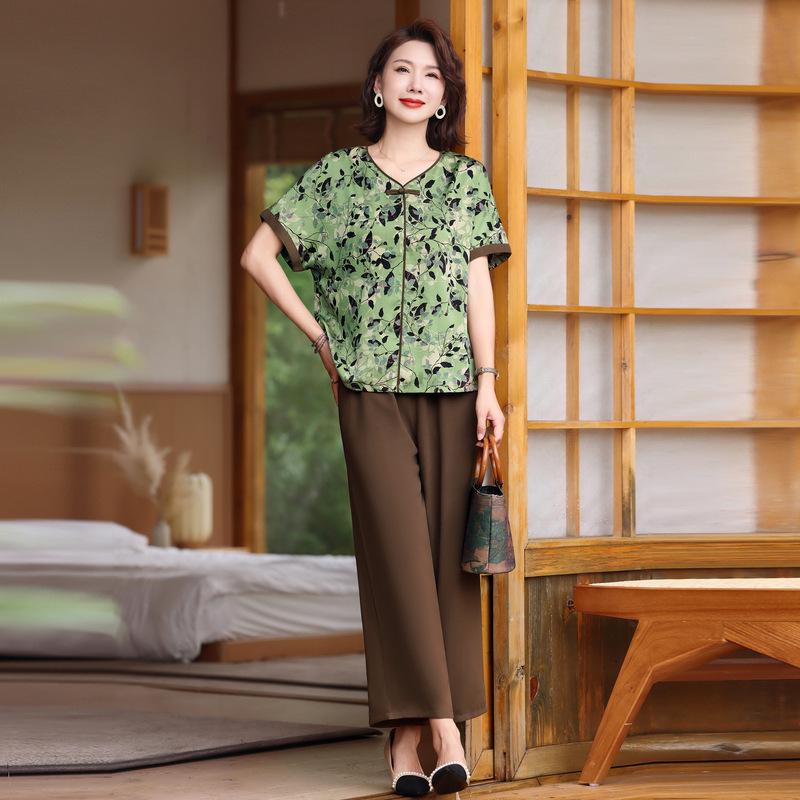 Summer Two-Piece Clothing Set for Senior Women: Short-Sleeve Top and Wide-Leg Pants